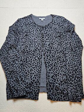 Croft & Barrow leopard print cardigan - size Medium